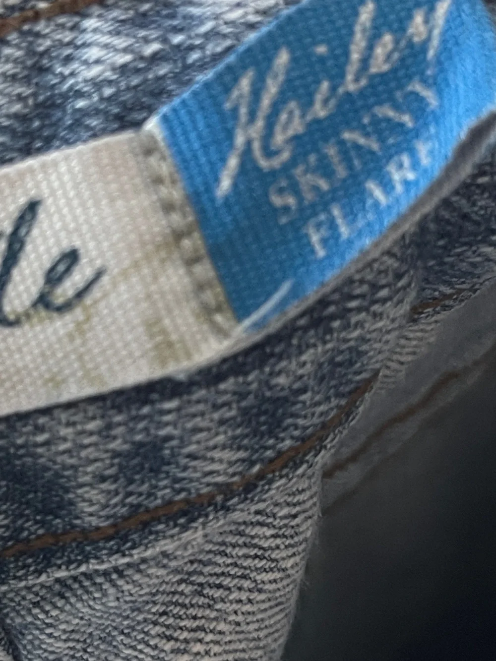 Aeropostale Hailey Curvy Skinny Flare Jeans Women’s 5/6 Short Medium Wash